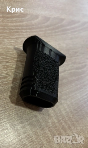 Ръкохватка M-lock захващане, подходяща и за airsoft, снимка 2 - Оборудване и аксесоари за оръжия - 53849218