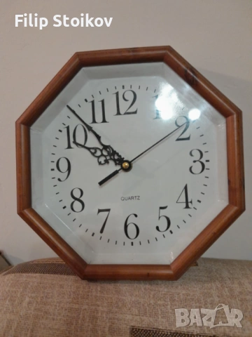 Стенен часовник