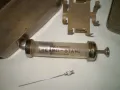 Стара стъклена спринцовка MADE IN GERMANY 10 мл." в метална кутия и игли, снимка 2