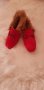 Червени мокасини с пух, снимка 1 - Дамски ежедневни обувки - 34577236