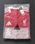 Официала тениска на Liverpool за сезон 2025/26, създаден от Adidas, снимка 7