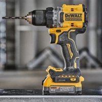 Комплект DeWALT DCK2051E2T 18V с 2 батерии PowerStack ,  зарядно и TSTAK куфар, снимка 4 - Други машини и части - 41959069