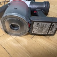 Прахосмукачка Dyson V7, снимка 12 - Прахосмукачки - 44464198