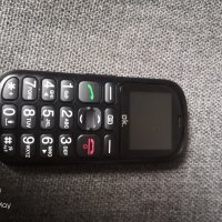 Телефон за възрастни с големи копчета, две сим карти, радио, фенерче, снимка 10 - Телефони с две сим карти - 42075708