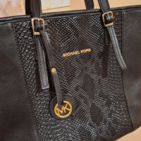 дамска чанта Michael kors, снимка 6 - Чанти - 44621538