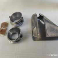 Вносен швейцарски метален апарат за вадене на костилки от череши, снимка 5 - Аксесоари за кухня - 44556095