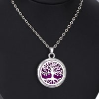 Медальон Дифузьор за ароматни масла ароматерапия Дървото на живота , снимка 1 - Колиета, медальони, синджири - 40091633