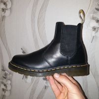  Dr. Martens Vegan 2976 ОРИГИНАЛНИ Боти , номер 39, снимка 9 - Дамски боти - 44575021