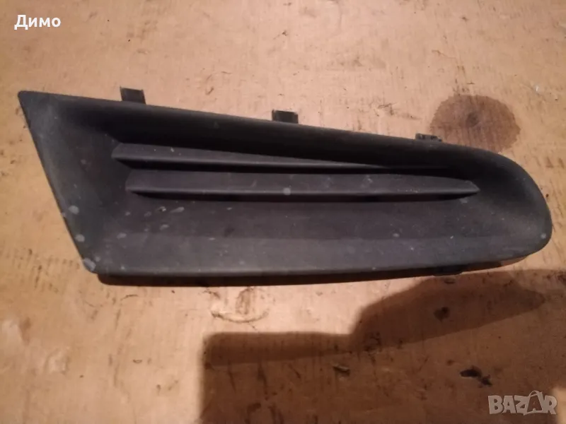 решетка рено меган дясна предна броня, снимка 1