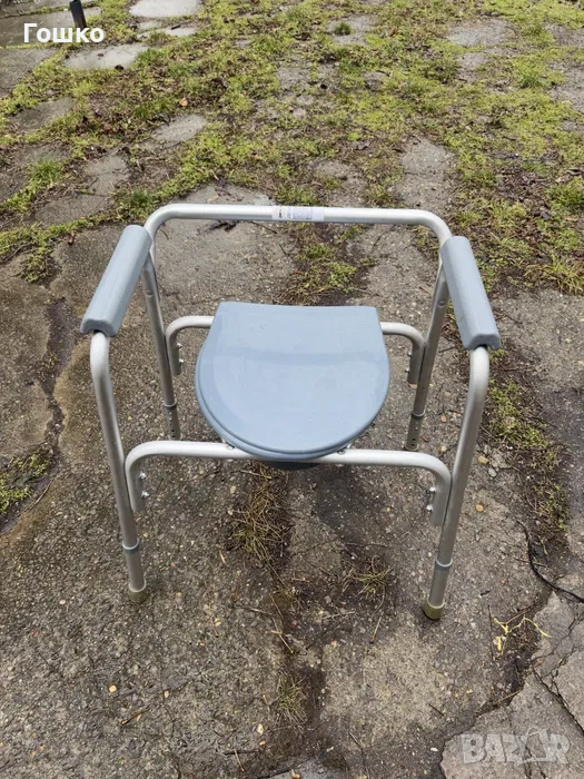 Тоалетен инвалиден стол, снимка 1