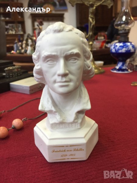 Порцеланова фигура "Goebel" №3345 , снимка 1