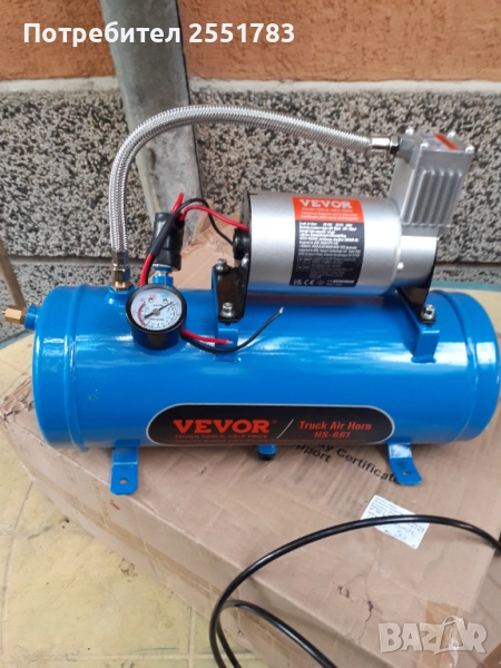 Универсален компресор на 12в, снимка 1
