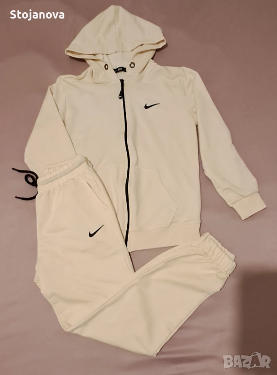 Nike дамски екип реплика, снимка 1