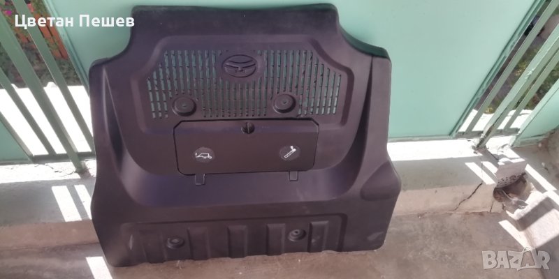 Кора над двигатела на GW Hover, снимка 1