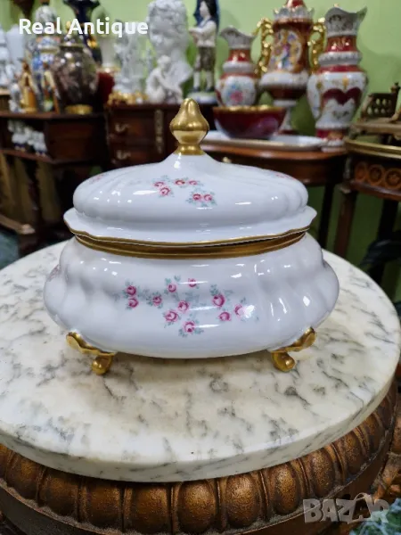 Красива антикварна немска порцеланова купа с капак Weimar , снимка 1