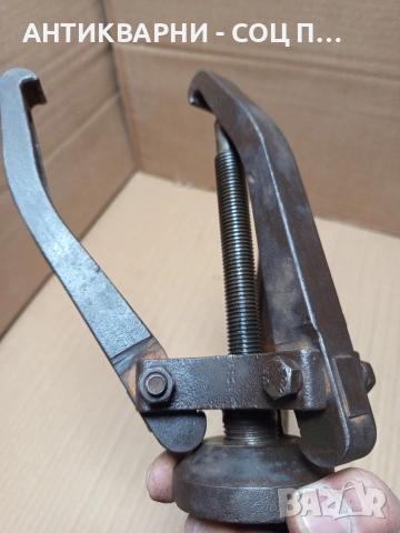 Соц Стара Скоба За Вадене На Лагери От Машини Техника. Номер 533., снимка 8 - Антикварни и старинни предмети - 53206219