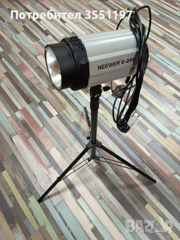 2 бр Комплекти студийно осветление оборудване - чадъри, лампи и стативи 210 см,предавател и приемник, снимка 3 - Светкавици, студийно осветление - 52355370