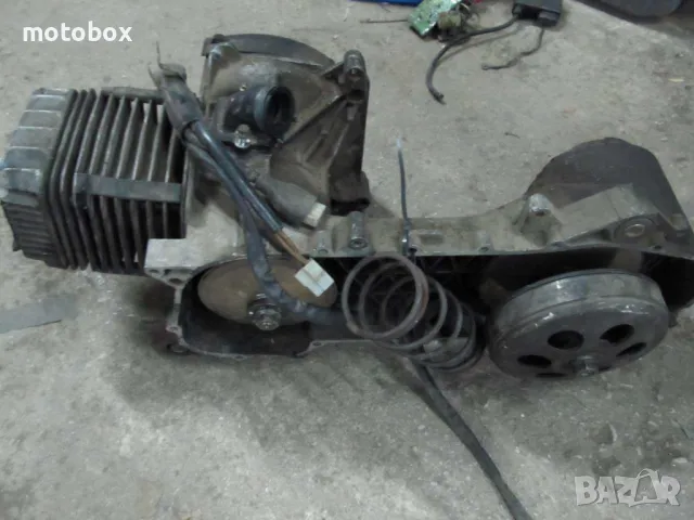 Двигатели за мотоциклети и мотопеди на части., снимка 3 - Части - 47778257