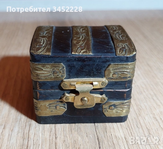 кутийка дървена обков месинг за ценители , снимка 2 - Декорация за дома - 53830424