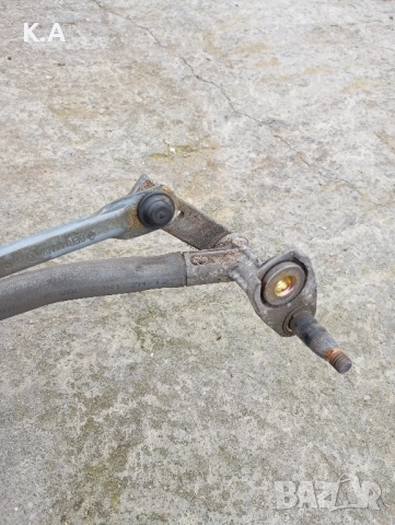 Моторче предни чистачки Audi A3 8l, снимка 2 - Части - 52559191