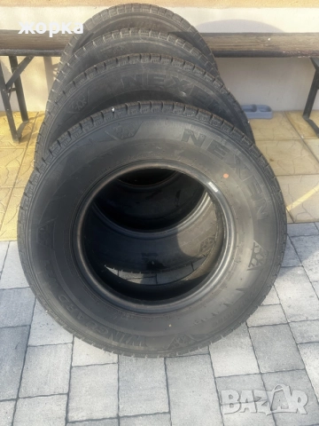 Бусови зимни Гуми 4-бр 225/70/15с