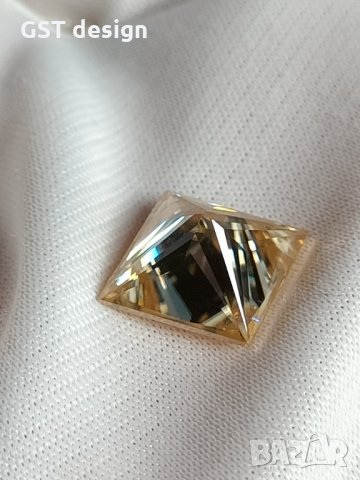 Голям 5+ карата диамант мойсанит Diamond Moissanite Топ Фенси Златен кръст оттенък Принцеса , снимка 7 - Други - 35732331