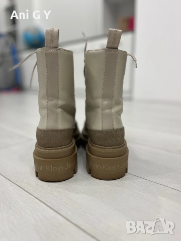 Високи боти Calvin Klein