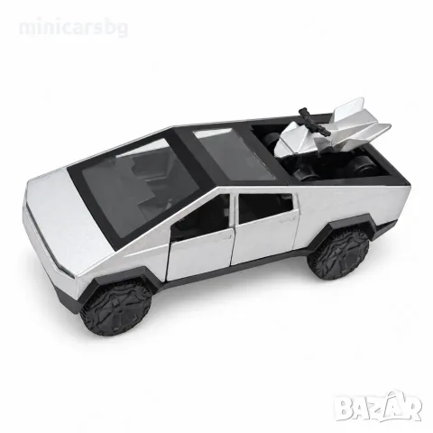 Метални колички: Tesla Cybertruck с ATV , снимка 2 - Колекции - 55979281