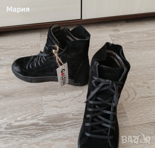 Ежедневни дамски кецове от естествен велур 