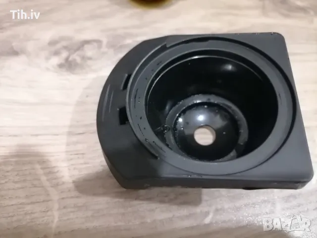 Контейнер за капсула на dolqe gusto