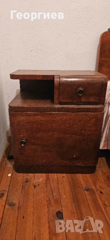 нощно шкафче