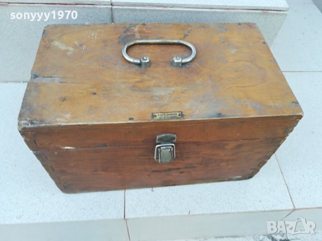 ДЪРВЕНА КУТИЯ ЗА КОЛЕКЦИЯ ИЛИ ПОЛЗВАНЕ 1707231101