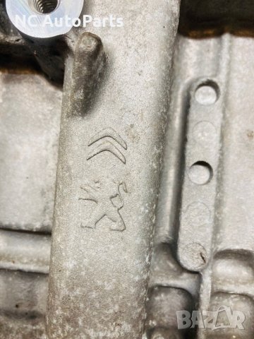 Цилиндров блок за Peugeot Пежо 208 Citroen Ситроен C3 1.2 HMZ HM01 9822379910 2018, снимка 12 - Части - 44201677