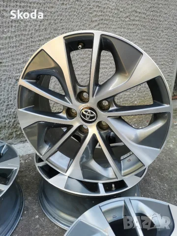 джанти Toyota rav 4 17 , снимка 2 - Гуми и джанти - 53983803
