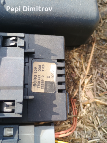 Оригинален часовник Renault Clio II Kangoo. 7700421038 , снимка 3 - Части - 44747345