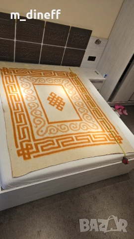 Ретро вълнени одеяла / кувертюри (140х180 см) – Оранжеви с орнаменти, снимка 2 - Олекотени завивки и одеяла - 52713625