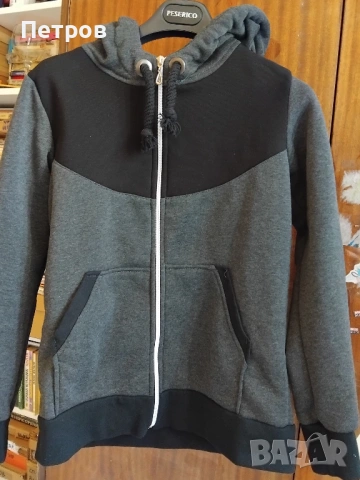 Нов спортен комплект суичър, долнище и горнище, М - 5 евро