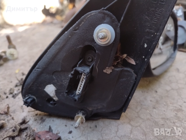 Огледало Дясно За Рено Меган 2000г / Renault Megane 2000y, снимка 2 - Части - 52270493