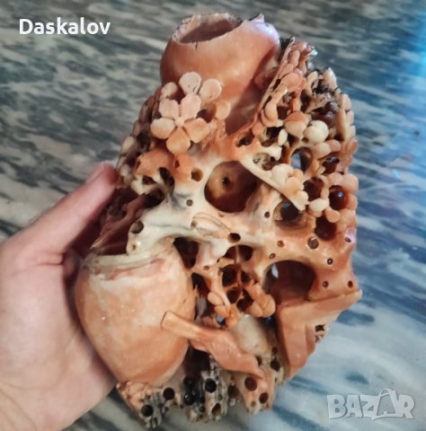 Продавам декоративна скала от мрамор