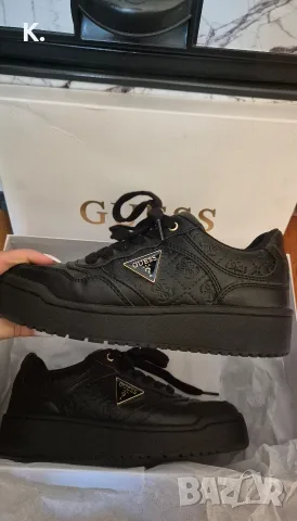 Дамски кецове GUESS, снимка 2 - Кецове - 56376372