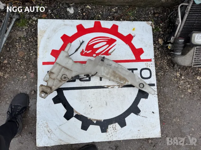 Казанче чистачки с помпичка за Форд Фокус 1, Ford Focus Mk1, 1.8 tdci хечбек