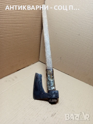 Соц Стара Ръчно Кована Селска Брадвичка Брадва Тегло 0.800кг., снимка 3 - Антикварни и старинни предмети - 51370845