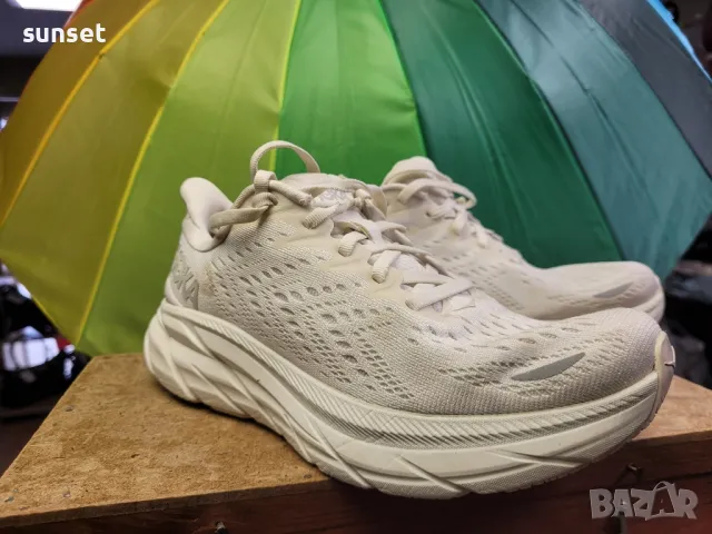 HOKA One One Clifton 8 бели маратонки за бягане- 38 номер( 298€ в сайта)