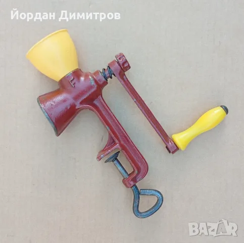 машинка за кафе,подправки и др.