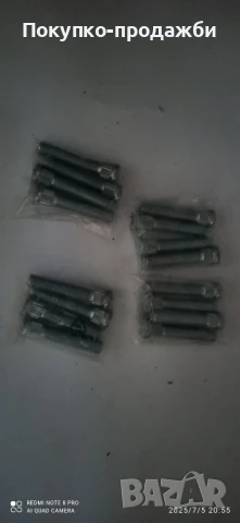 шпилки за фланци за спортни автомобили или преходни фланци ф12 с шлици за набиване MOMO   , снимка 2 - Аксесоари и консумативи - 50921064