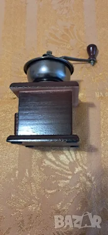 Ретро мелничка , снимка 3 - Антикварни и старинни предмети - 48331493