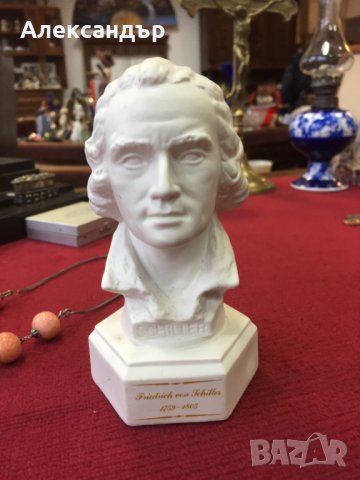 Порцеланова фигура "Goebel" №3345 , снимка 1