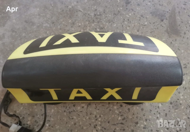 Оригинална НЕМСКА табела TAXI с магнити и осветление, снимка 2 - Аксесоари и консумативи - 53470039