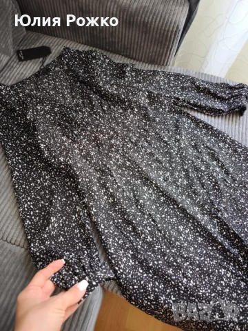 Роклята е дълга и има копчета., снимка 2 - Рокли - 50686947