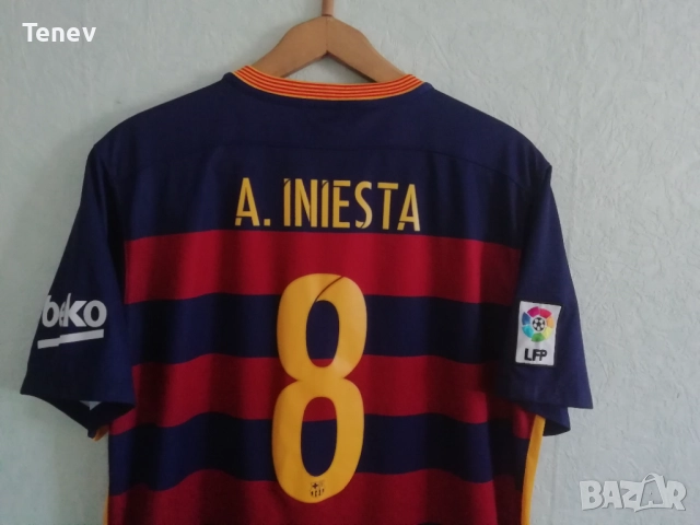 Barcelona Iniesta Nike оригинална нова тениска фланелка екип Барселона Иниеста , снимка 3 - Тениски - 52902814